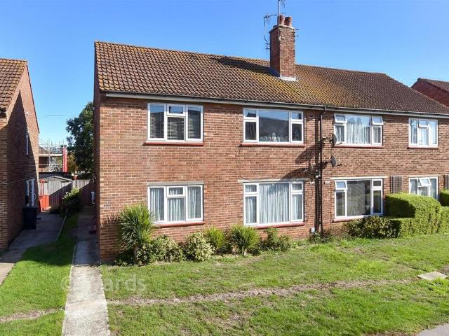 1 bedroom ground flat for sale