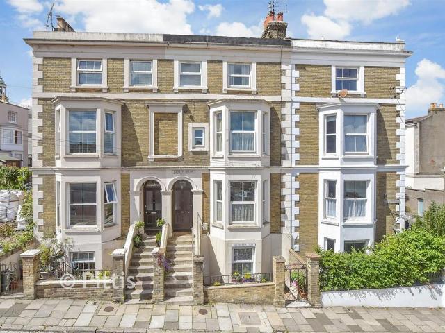 1 bedroom ground flat for sale
