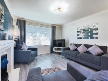 1 bedroom ground flat for sale