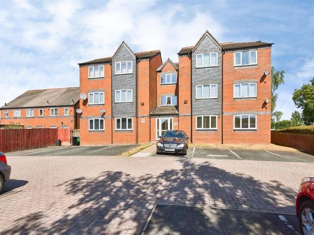 1 bedroom ground flat for sale