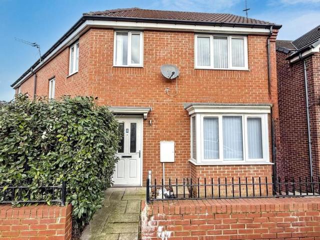 1 bedroom ground flat for sale