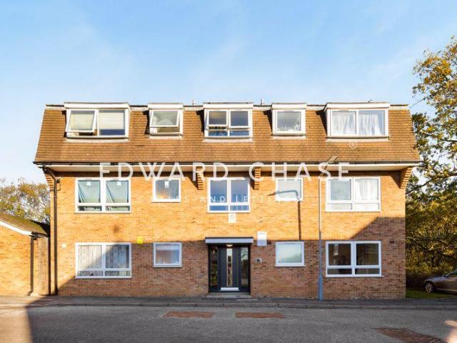 1 bedroom ground flat for sale