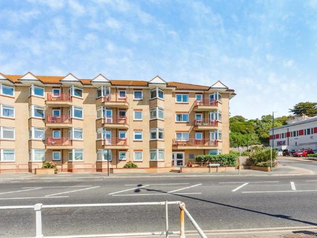 1 bedroom ground flat for sale