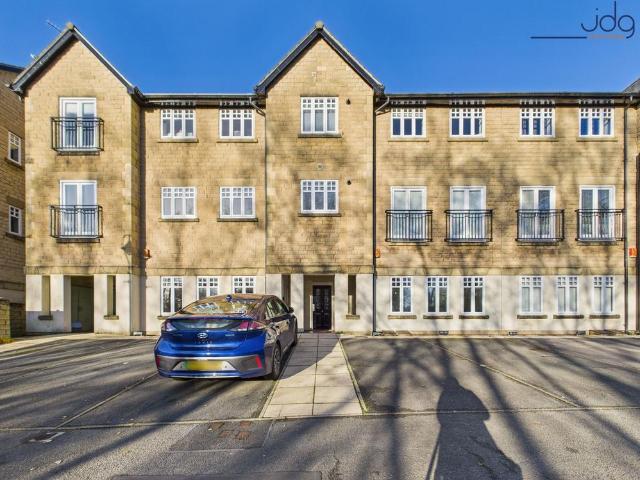 1 bedroom ground flat for sale