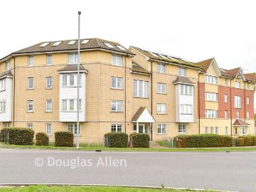 1 bedroom ground flat for sale