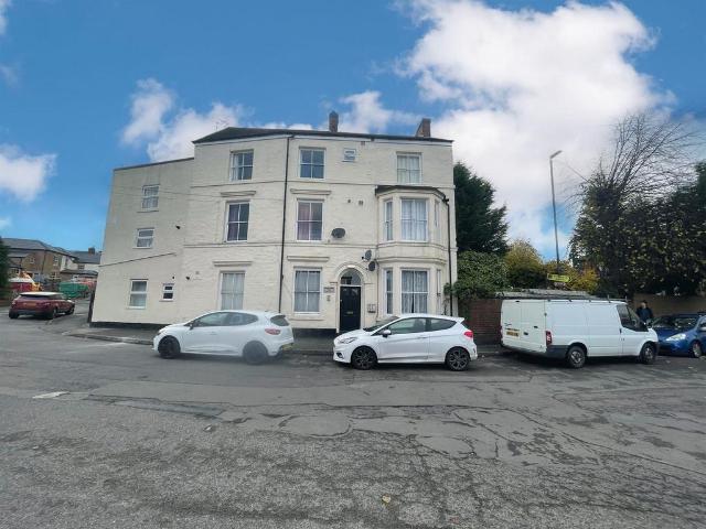 1 bedroom ground flat for sale