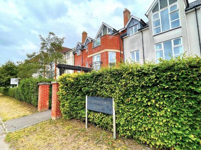 1 bedroom ground flat for sale