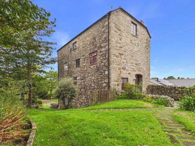 1 bedroom ground flat for sale