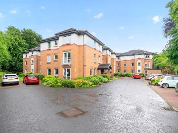 1 bedroom ground flat for sale