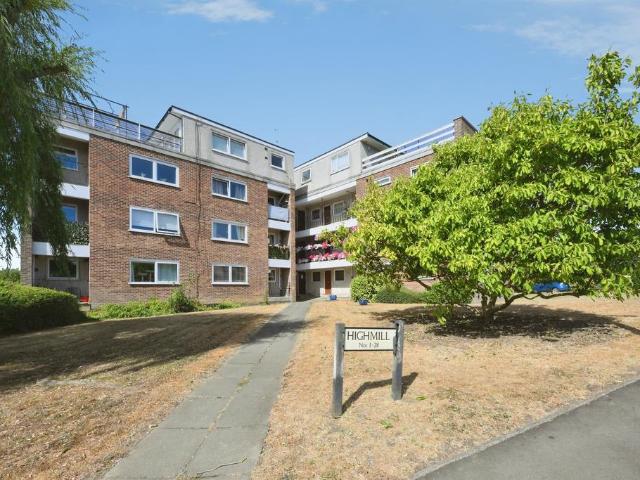 1 bedroom ground flat for sale