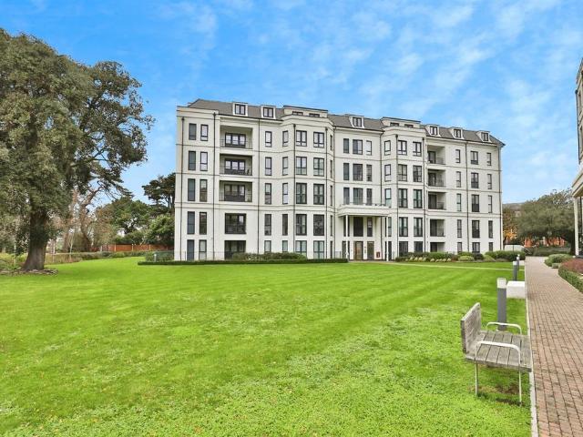 1 bedroom ground flat for sale