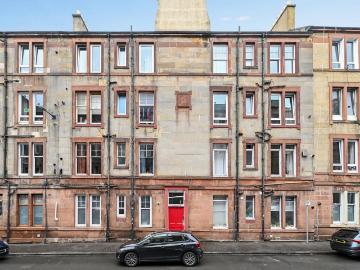 1 bedroom ground flat for sale