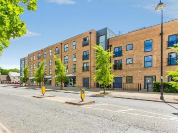 1 bedroom ground flat for sale