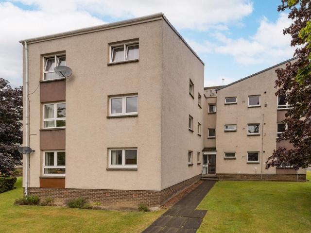 1 bedroom ground flat for sale