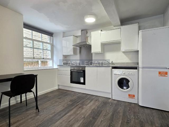 1 bedroom ground flat to rent