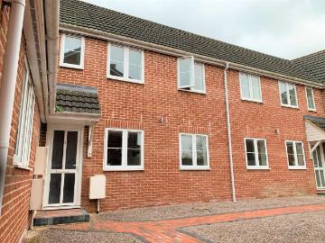 1 bedroom ground flat to rent