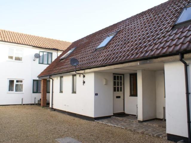 1 bedroom ground flat to rent