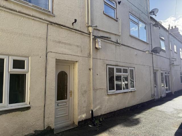 1 bedroom ground flat to rent