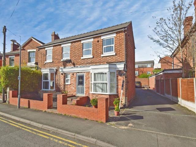 1 bedroom ground flat to rent