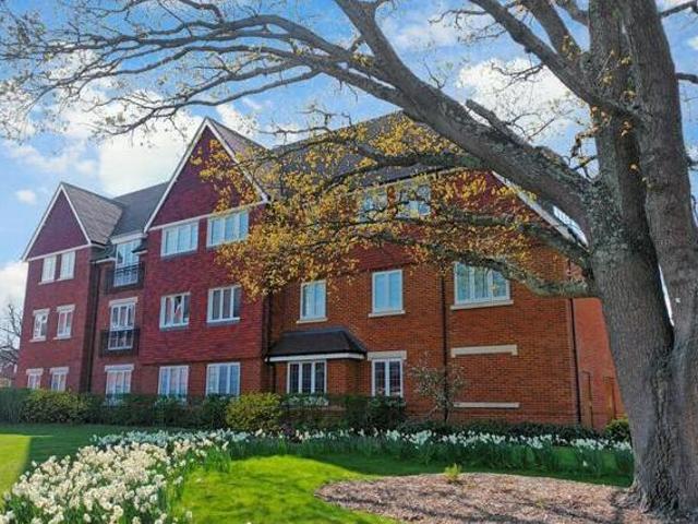 1 Bedroom Ground Floor Maisonette For Sale In Horsham