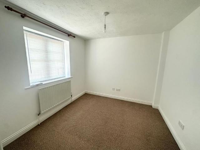 1 bedroom ground floor maisonette to rent