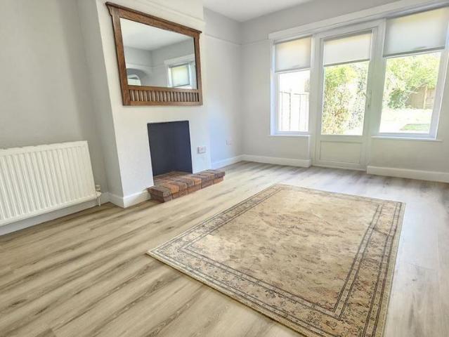 1 bedroom ground floor maisonette to rent