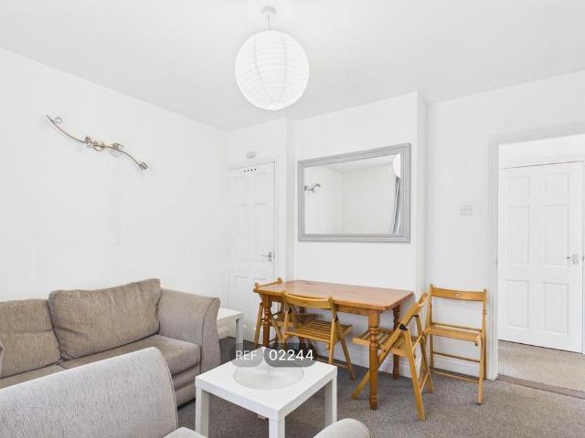 1 bedroom ground floor maisonette to rent