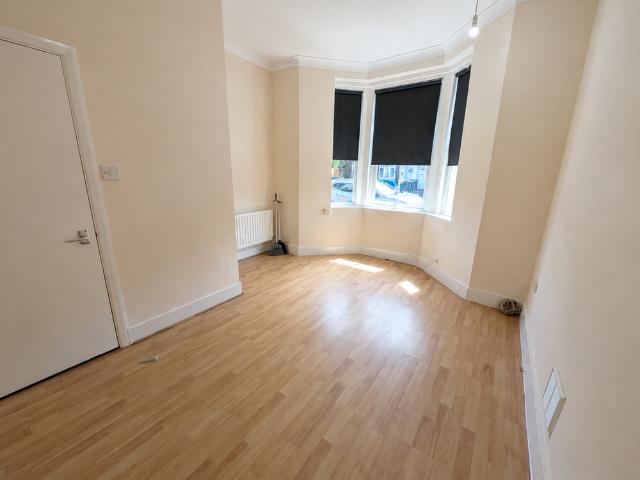 1 bedroom ground floor maisonette to rent