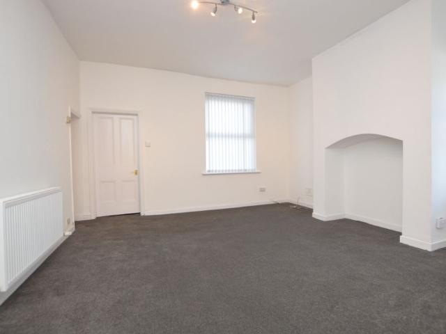 1 Bedroom Ground Floor Flat