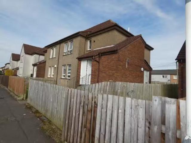 1 bedroom ground floor flat for rent in Ardgour Road, Kilmarno.