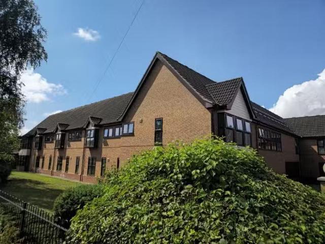 1 bedroom ground floor flat for rent in Glanford Lodge, Mason.