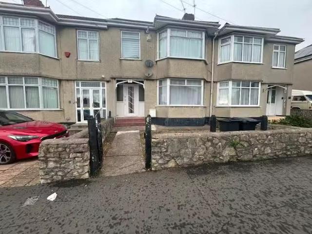 1 bedroom ground floor flat for rent in Friendship Road, Brist.