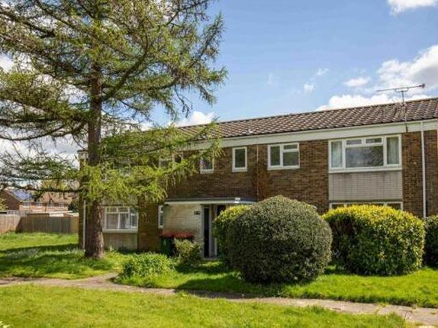 1 Bedroom Ground Floor Flat For Sale In Crawley