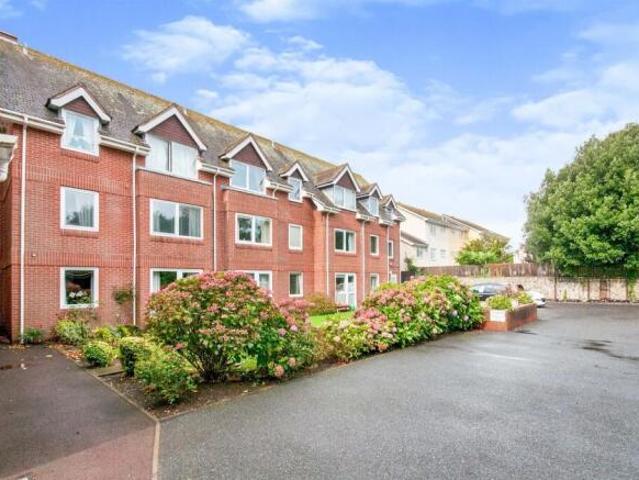 1 bedroom ground floor flat for sale in St. Johns Road, Eastbourne, BN20