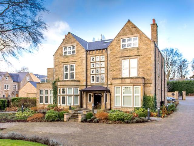 1 Bedroom Ground Floor Flat To Let in Leeds, LS8