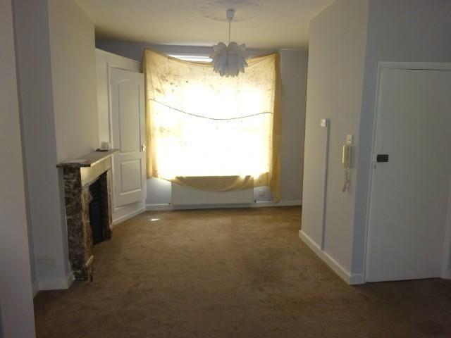 1 bedroom ground floor flat to rent