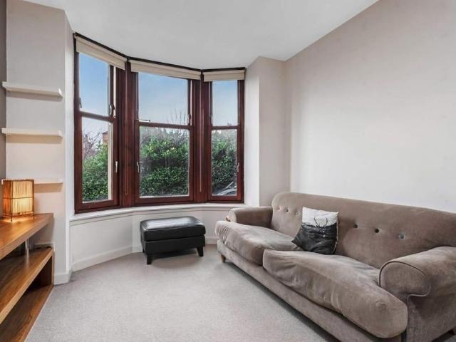1 bedroom ground floor flat to rent
