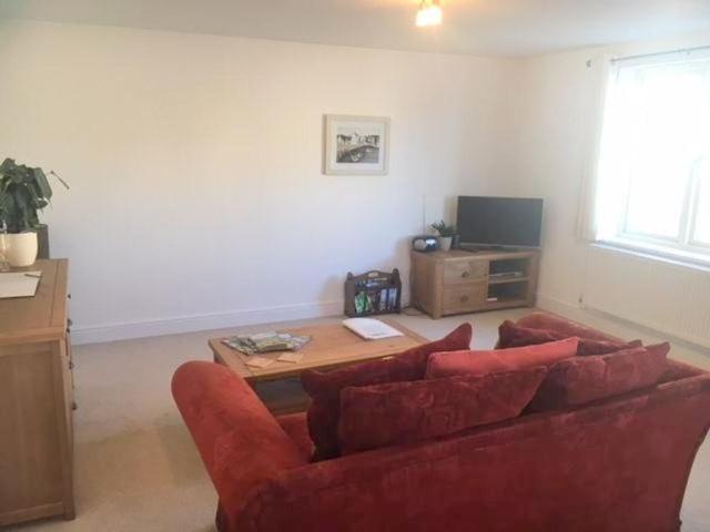 1 bedroom ground floor flat to rent
