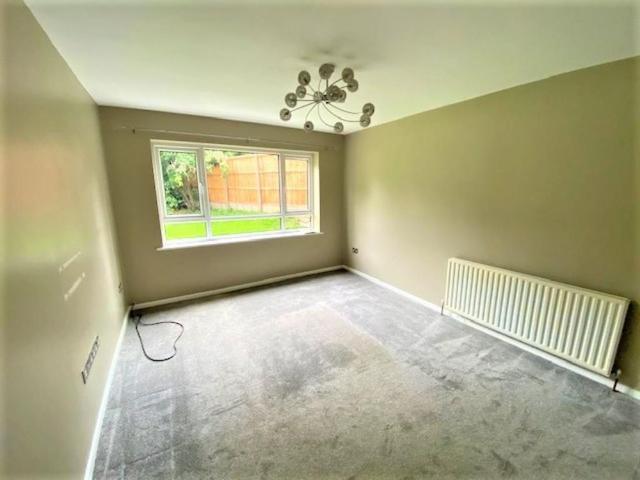 1 bedroom ground floor flat to rent