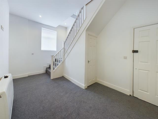 1 bedroom Ground floor flat to rent
