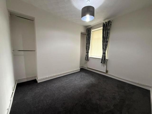 1 bedroom ground floor flat to rent
