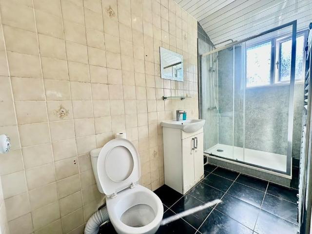 1 bedroom ground floor flat to rent