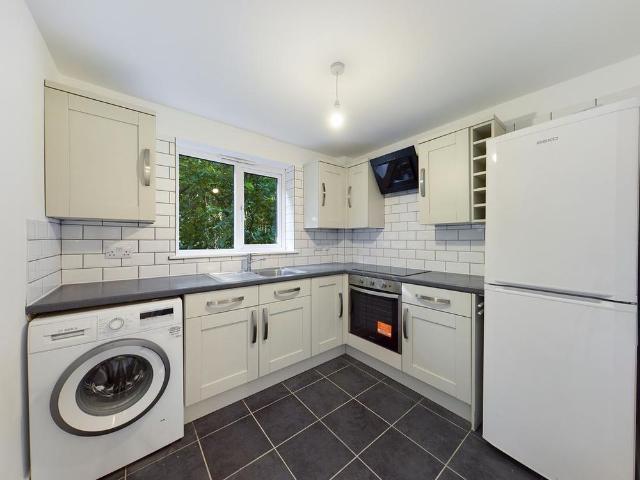 1 bedroom ground floor flat to rent