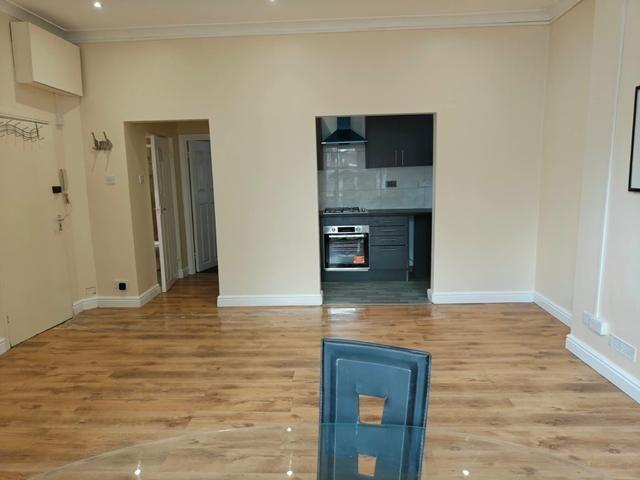 1 bedroom ground floor flat to rent