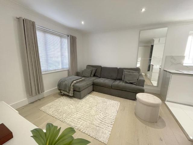 1 bedroom ground floor flat to rent