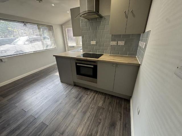 1 bedroom ground floor flat to rent