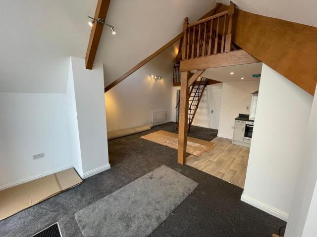 1 bedroom ground floor flat to rent