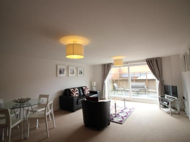 1 bedroom ground floor flat to rent