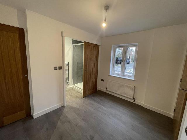 1 bedroom ground floor flat to rent