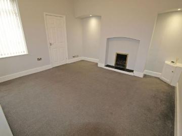 1 bedroom ground floor flat to rent
